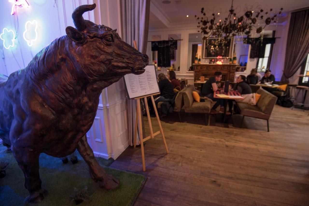 더 익스비셔니스트 호텔 바이 더키컬렉션 런던 외부 사진 Restaurant "Bison" in Vilnius